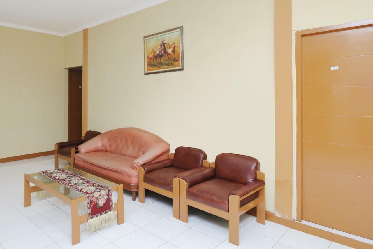 Reddoorz @ Jalan Morotai Lampung Otel Bandar Lampung Dış mekan fotoğraf
