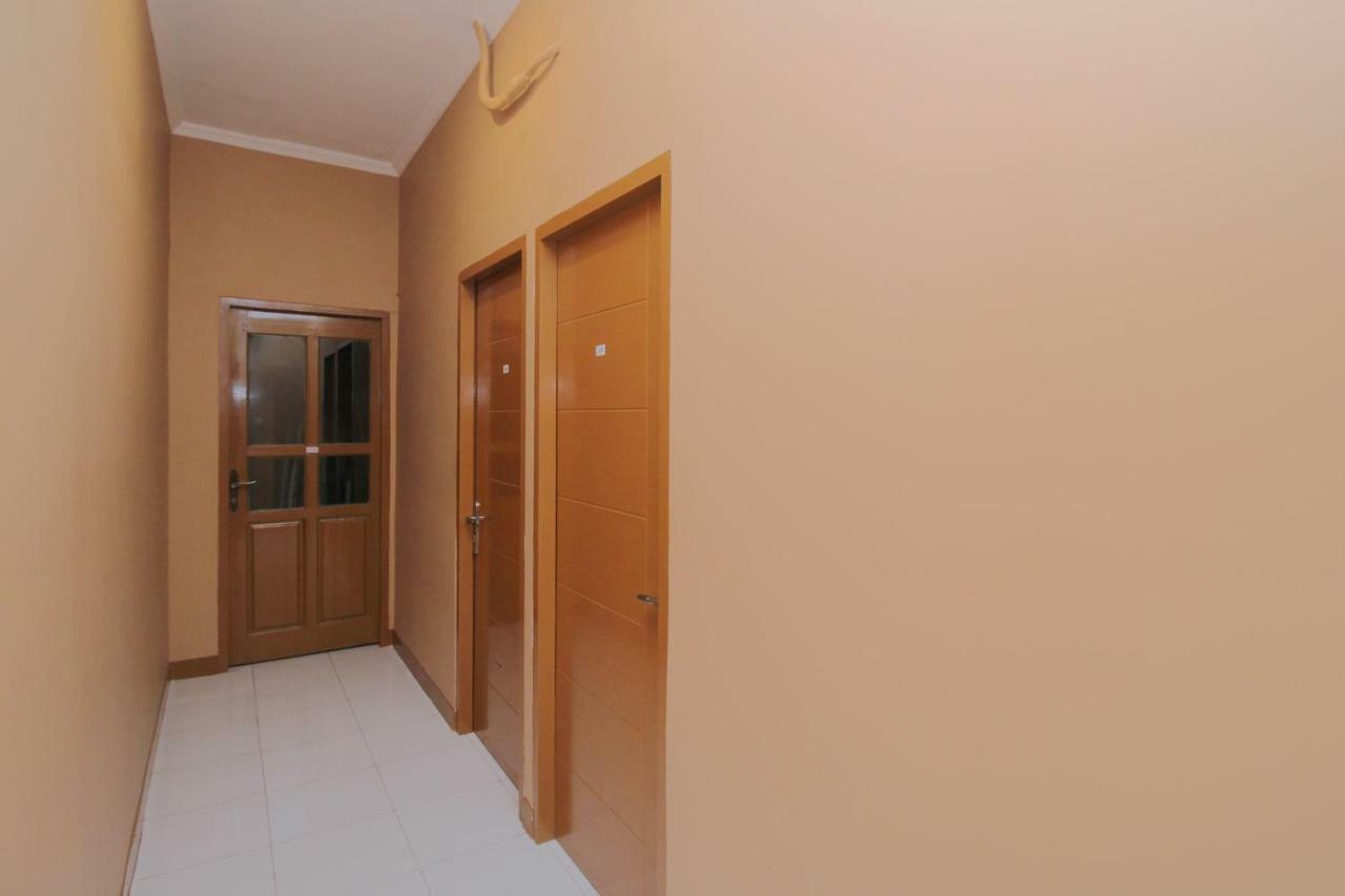 Reddoorz @ Jalan Morotai Lampung Otel Bandar Lampung Dış mekan fotoğraf
